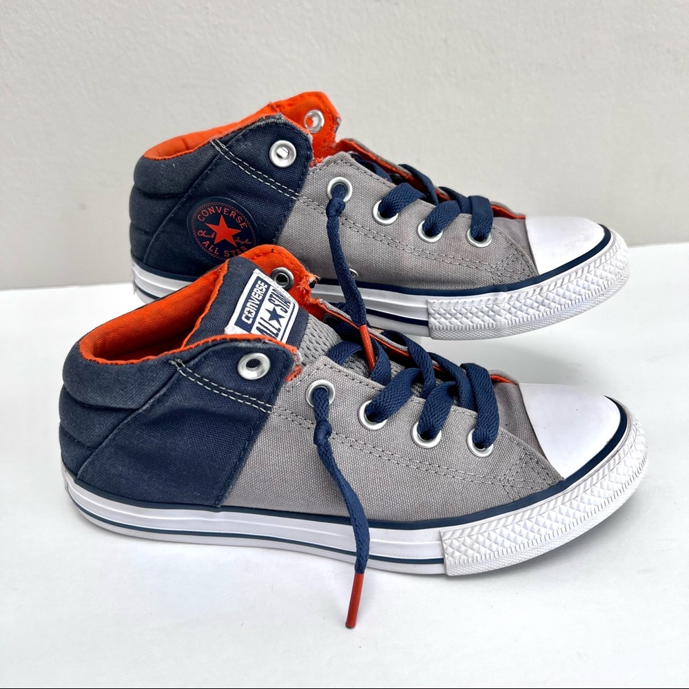 BOYS' CONVERSE BIG KID CHUCK TAYLOR ALL STAR AXEL MID SNEAKERS